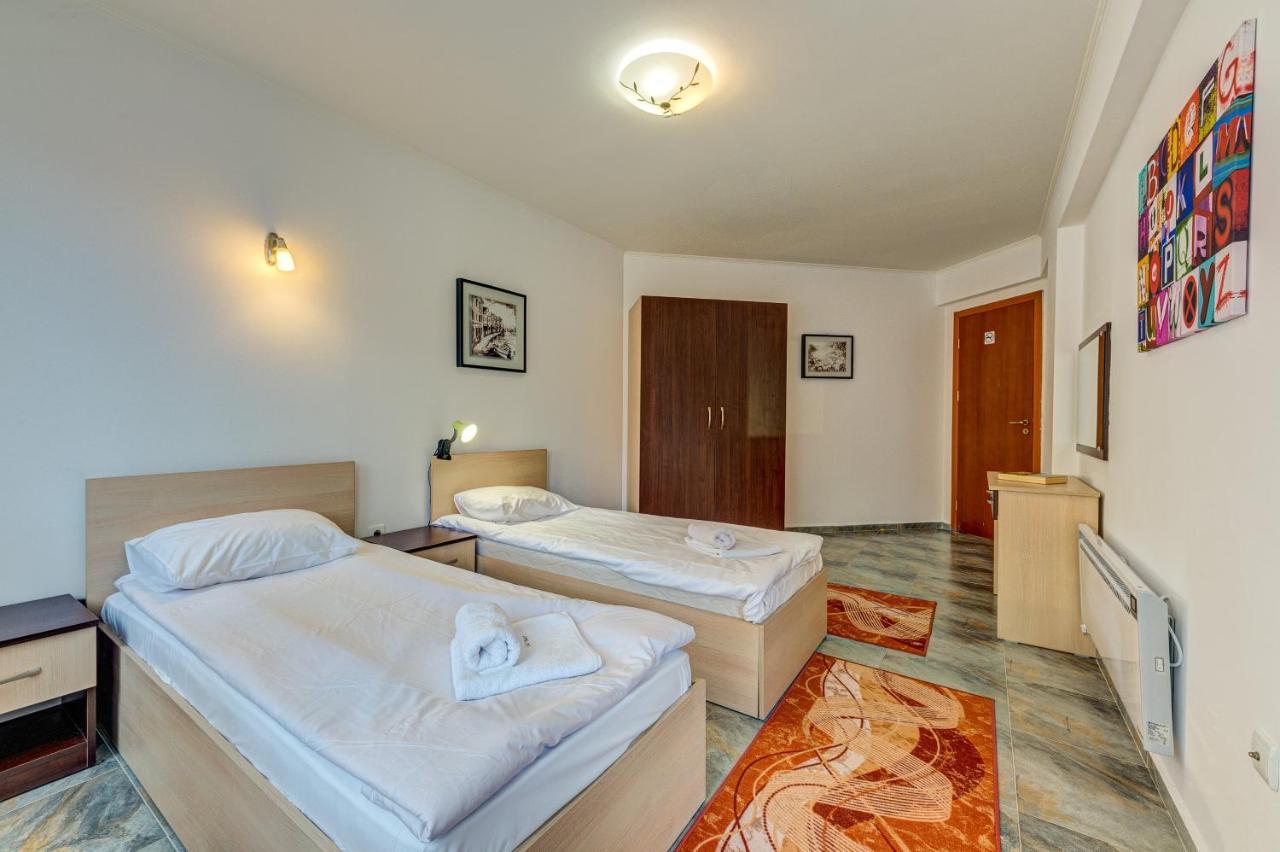 Bright And Spacious 2-Bdr Apartment With Balcony By Flat Mаnager Παμπόροβο Εξωτερικό φωτογραφία