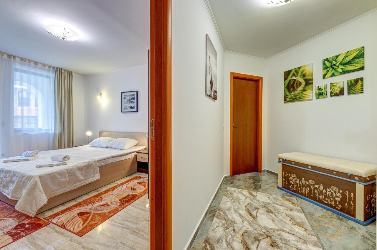 Bright And Spacious 2-Bdr Apartment With Balcony By Flat Mаnager Παμπόροβο Εξωτερικό φωτογραφία